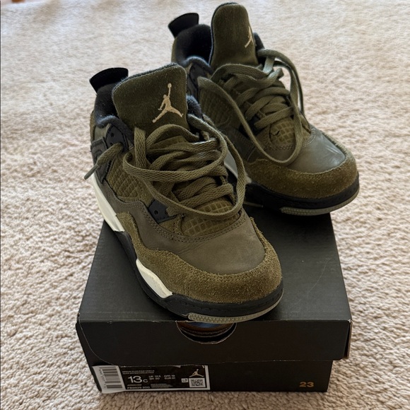 Jordan Kids Sneakers in Olive and Black
